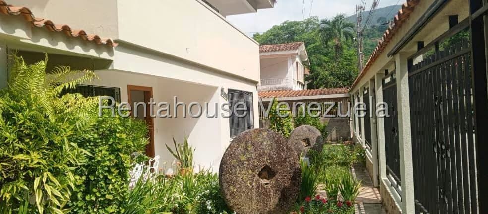 Casa (Duplex) en Venta en La Plazuela, Trujillo - 2
