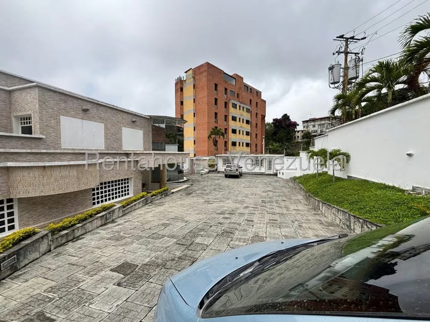 Casa (Duplex) en Venta en Lomas de La Lagunita, Distrito Metropolitano