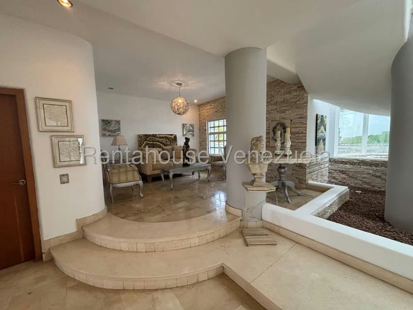 Casa (Duplex) en Venta en Lomas de La Lagunita, Distrito Metropolitano - 17