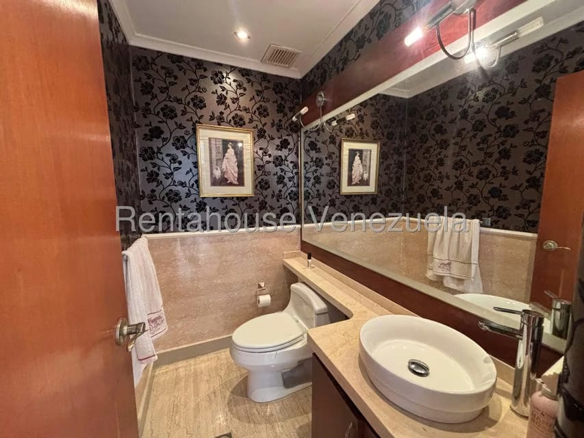 Casa (Duplex) en Venta en Lomas de La Lagunita, Distrito Metropolitano - 19