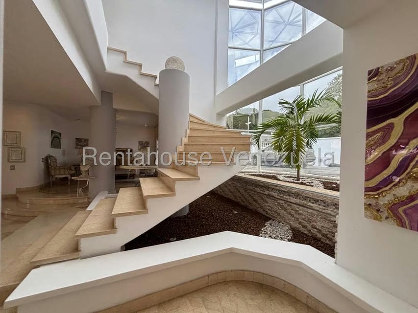 Casa (Duplex) en Venta en Lomas de La Lagunita, Distrito Metropolitano - 28