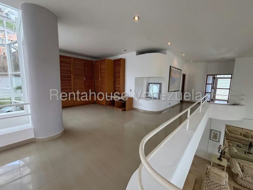 Casa (Duplex) en Venta en Lomas de La Lagunita, Distrito Metropolitano - 32