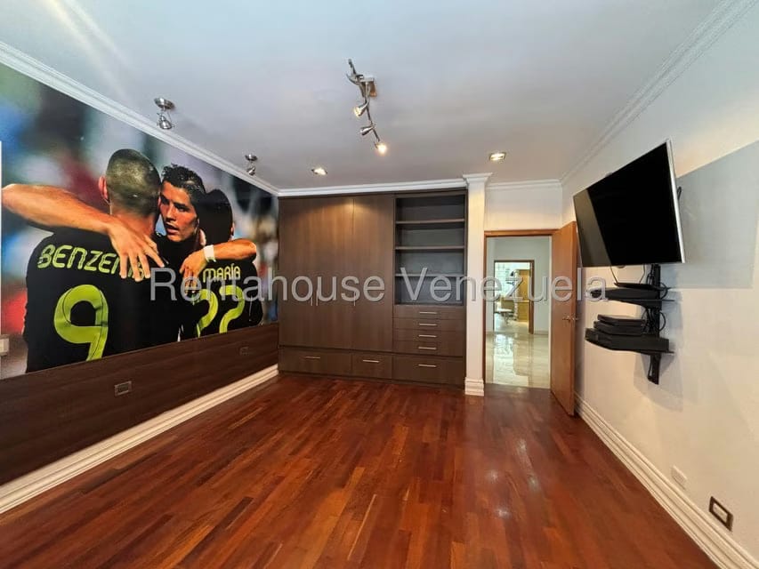 Casa (Duplex) en Venta en Lomas de La Lagunita, Distrito Metropolitano - 43