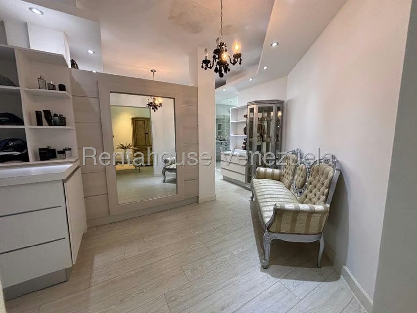 Casa (Duplex) en Venta en Lomas de La Lagunita, Distrito Metropolitano - 48