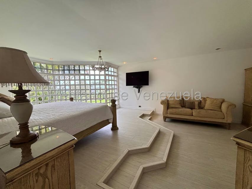 Casa (Duplex) en Venta en Lomas de La Lagunita, Distrito Metropolitano - 57