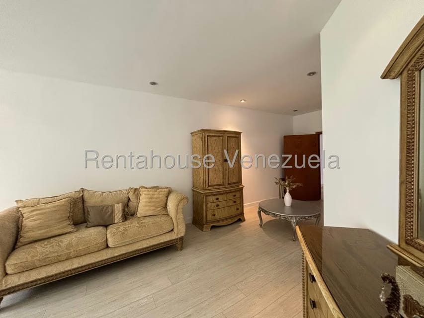 Casa (Duplex) en Venta en Lomas de La Lagunita, Distrito Metropolitano - 58