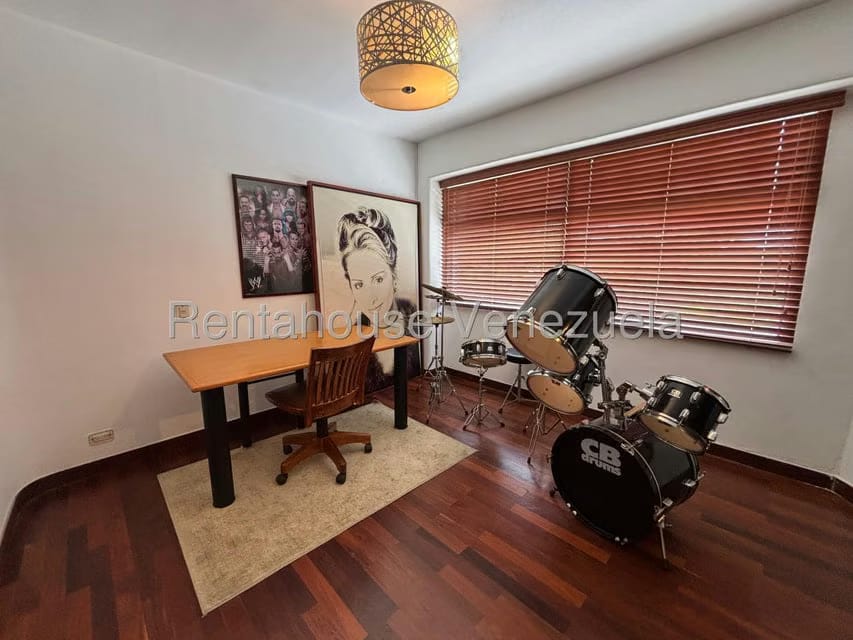 Casa (Duplex) en Venta en Lomas de La Lagunita, Distrito Metropolitano - 67