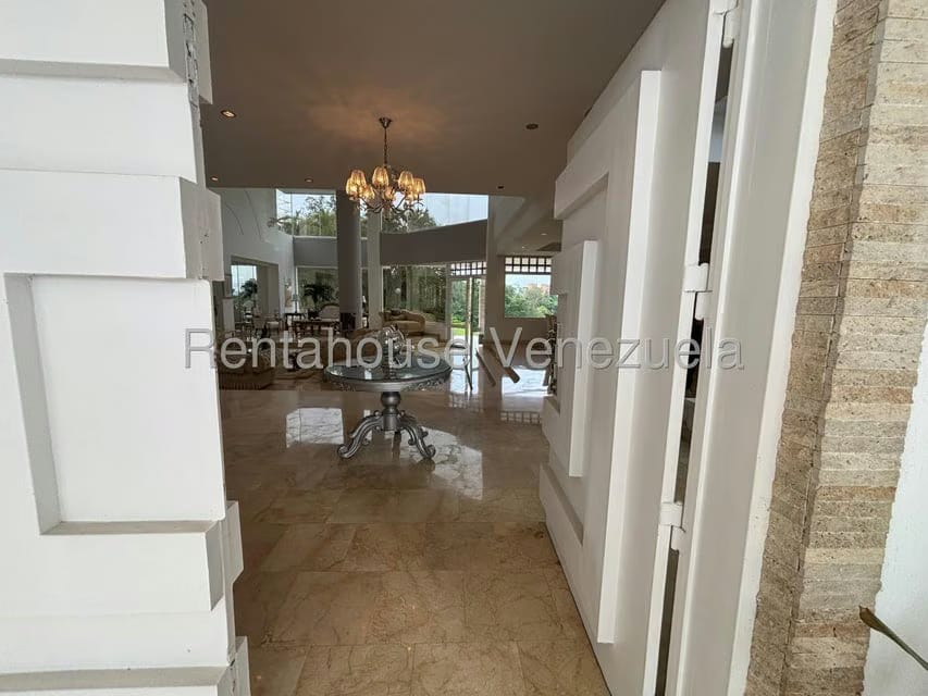 Casa (Duplex) en Venta en Lomas de La Lagunita, Distrito Metropolitano - 8