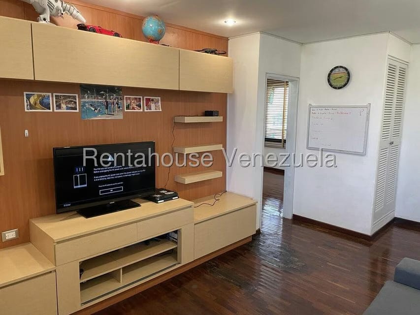 Apartamento (1 Nivel) en Venta en Colinas de Valle Arriba, Distrito Metropolitano - 24