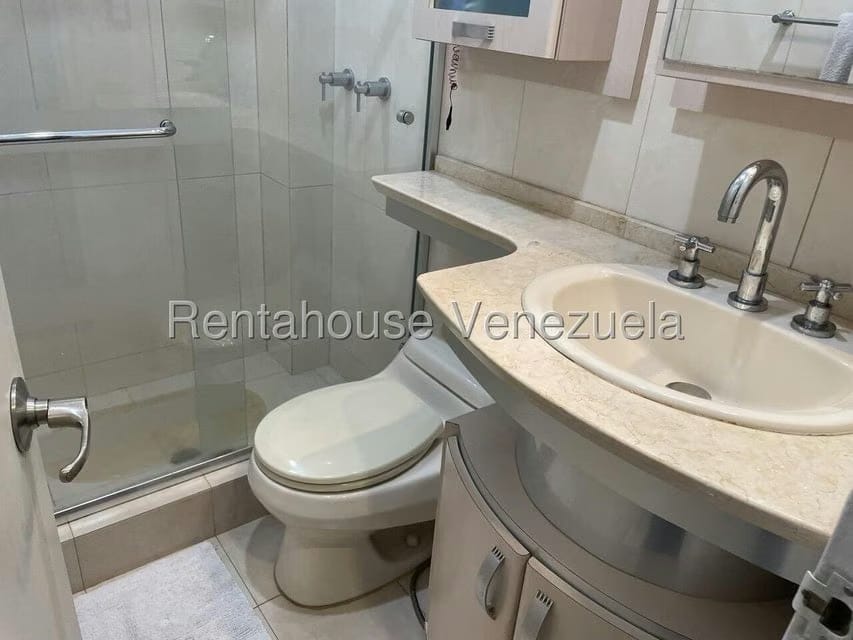 Apartamento (1 Nivel) en Venta en Colinas de Valle Arriba, Distrito Metropolitano - 28