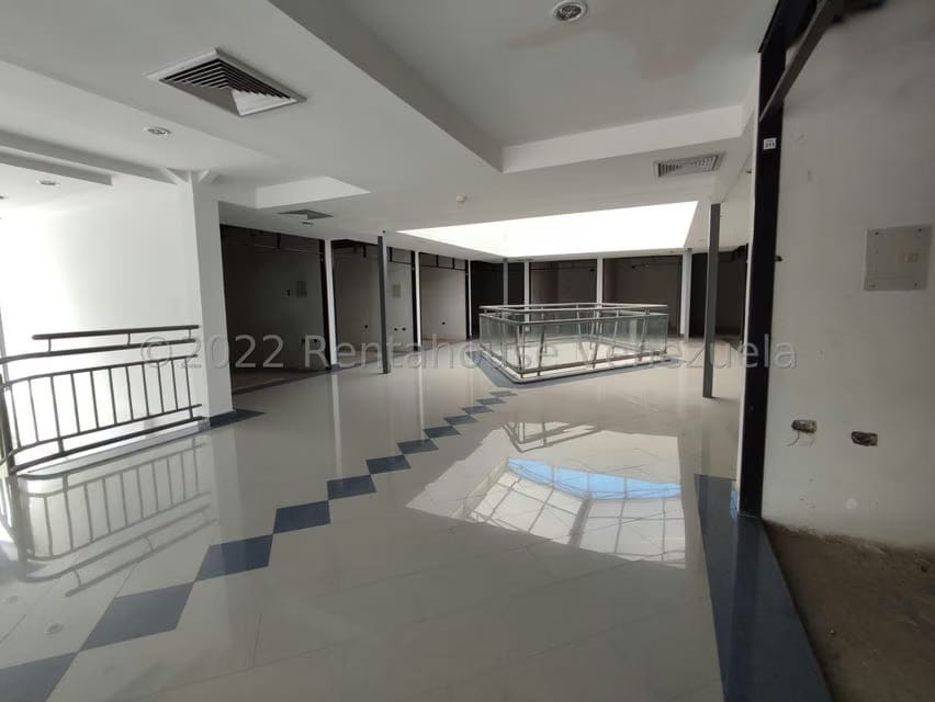 Comercial (Local Comercial) en Venta en Zona Centro, Aragua - 16