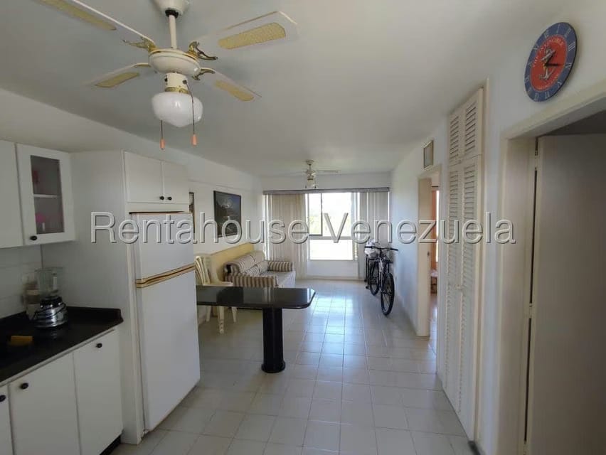 Apartamento (1 Nivel) en Venta en Agua Sal, Miranda - 2