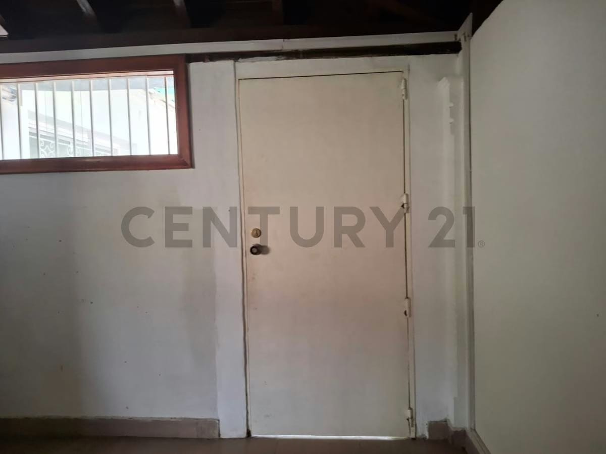Alquiler de Terreno y Casa en la Urbanización Altamira, Chacao. L.Ll - 25