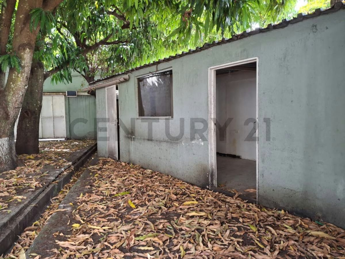 Alquiler de Terreno y Casa en la Urbanización Altamira, Chacao. L.Ll - 28