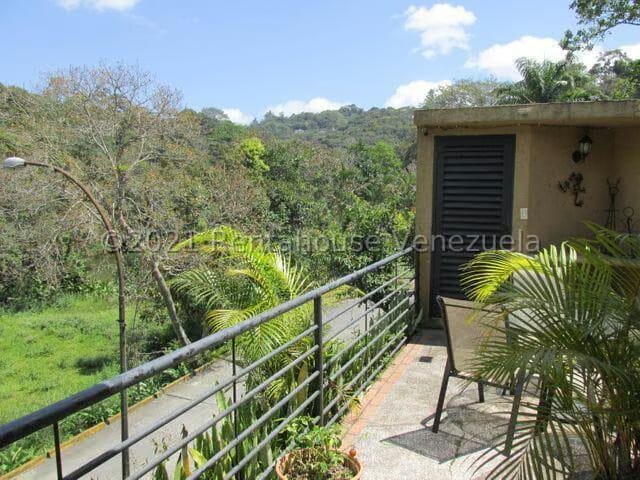 Townhouse (Duplex) en Venta en Monte Claro, Distrito Metropolitano - 24