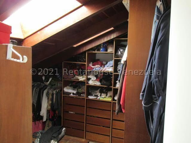 Townhouse (Duplex) en Venta en Monte Claro, Distrito Metropolitano - 36