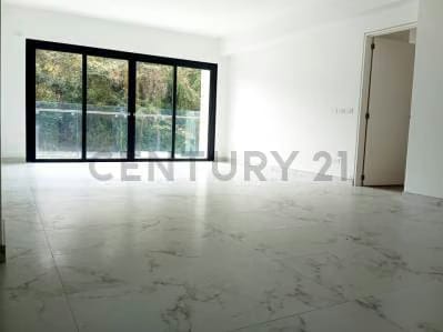 Lujoso y Confortable Apartamento en Venta en Macaracuay con Financiamiento - 3