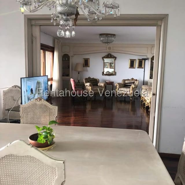 Apartamento (1 Nivel) en Venta en La Castellana, Distrito Metropolitano - 12