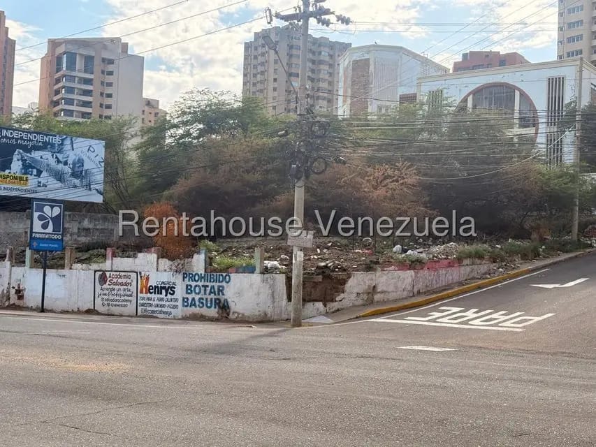 Terreno (Comercial) en Venta en Cerros de Marin, Zulia