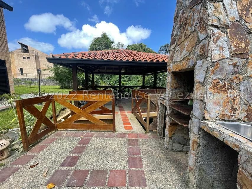 Townhouse (Duplex) en Venta en Parcelamiento Cortada del guayabo, Miranda - 12