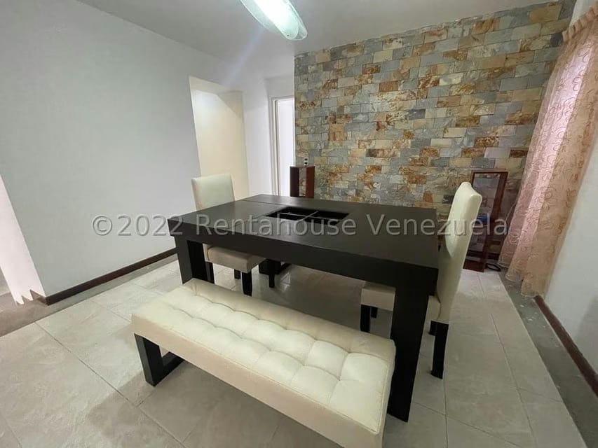 Townhouse (Duplex) en Venta en Parcelamiento Cortada del guayabo, Miranda - 24