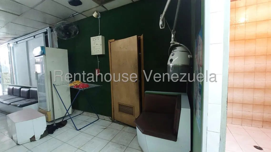 Comercial (Local Comercial) en Alquiler en Parroquia Santa Rosalia, Distrito Metropolitano - 15
