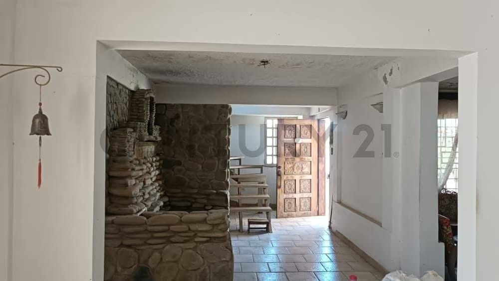 Oportunidad terreno de 800mt2 con 2 casas para remodelar en pampatar - 4