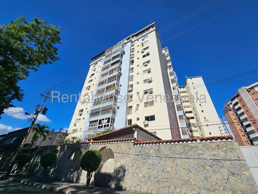 Apartamento (1 Nivel) en Alquiler en Santa Elena, Lara