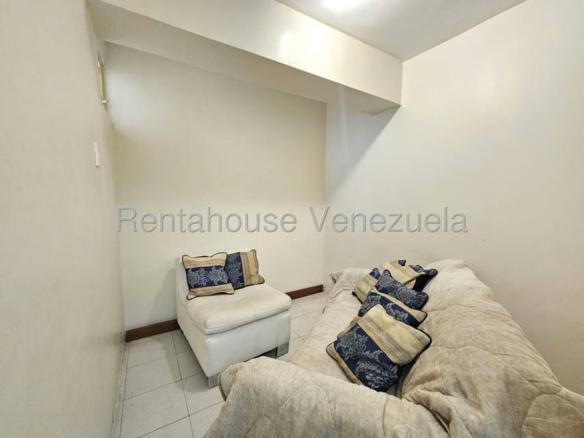 Apartamento (1 Nivel) en Alquiler en Santa Elena, Lara - 23