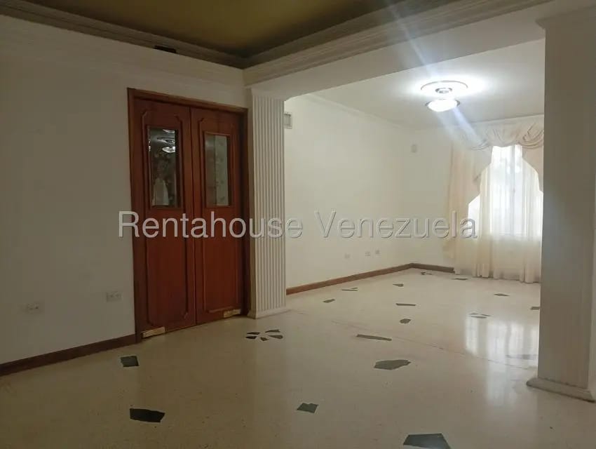 Casa (1 Nivel) en Alquiler en Tamare, Zulia - 3