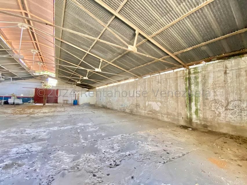 Comercial (Local Comercial) en Venta en El Limon, Aragua - 17