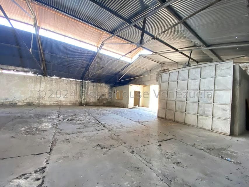 Comercial (Local Comercial) en Venta en El Limon, Aragua - 21
