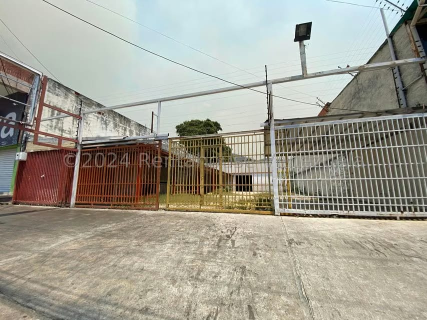 Comercial (Local Comercial) en Venta en El Limon, Aragua - 31