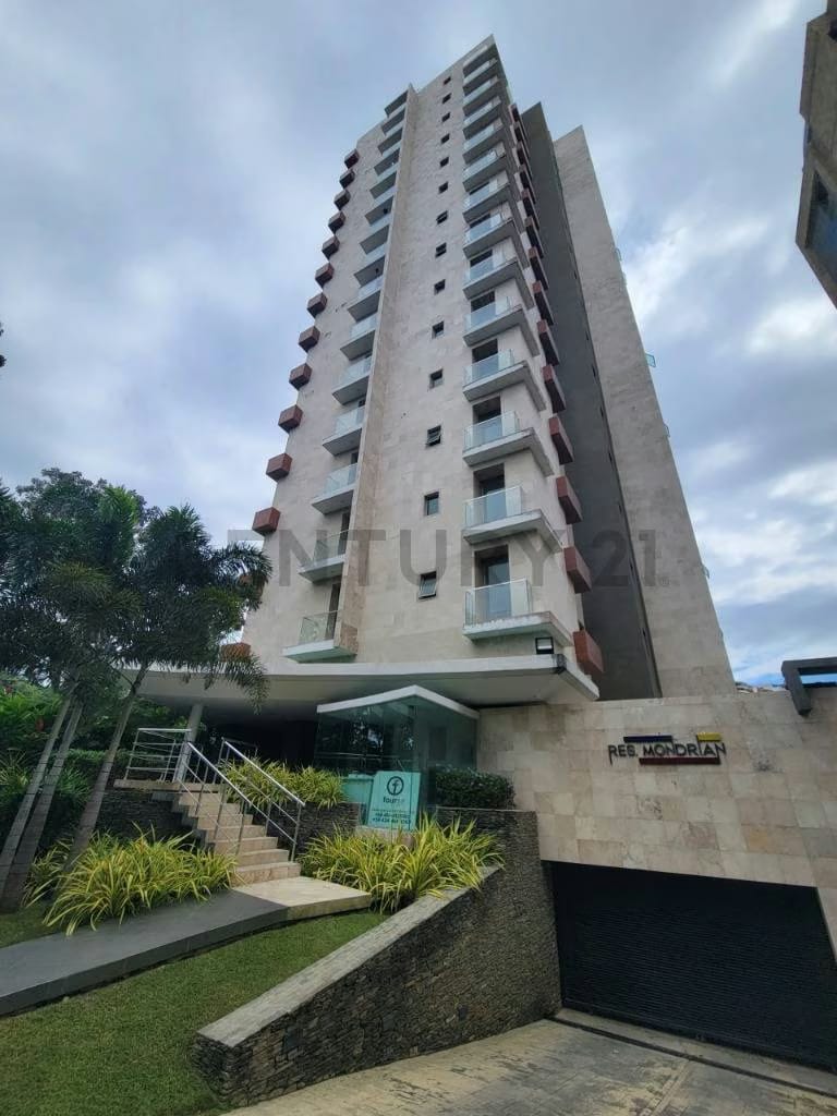 Venta de Pent-House en Obra Gris Residencias Mondriam, Urb. El Bosque, Valencia - 2