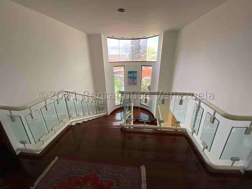 Casa (Multipes Niveles) en Venta en Los Naranjos del Cafetal, Distrito Metropolitano - 37