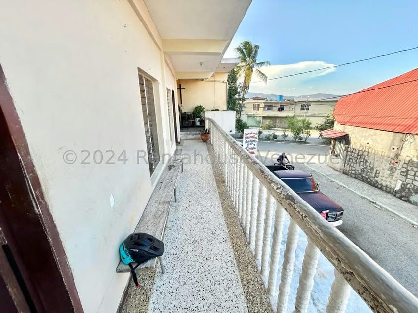Comercial (Edificio) en Venta en Zona Oeste, Lara - 11
