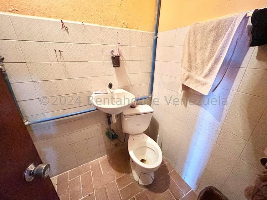 Comercial (Edificio) en Venta en Zona Oeste, Lara - 26