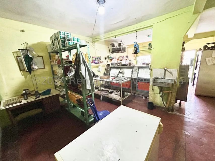 Comercial (Edificio) en Venta en Zona Oeste, Lara - 4