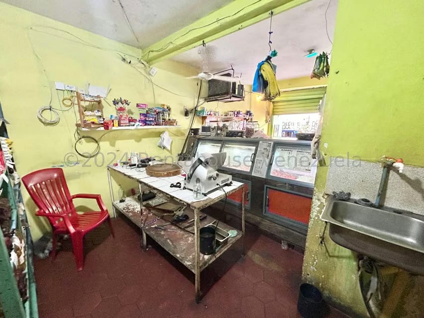Comercial (Edificio) en Venta en Zona Oeste, Lara - 5