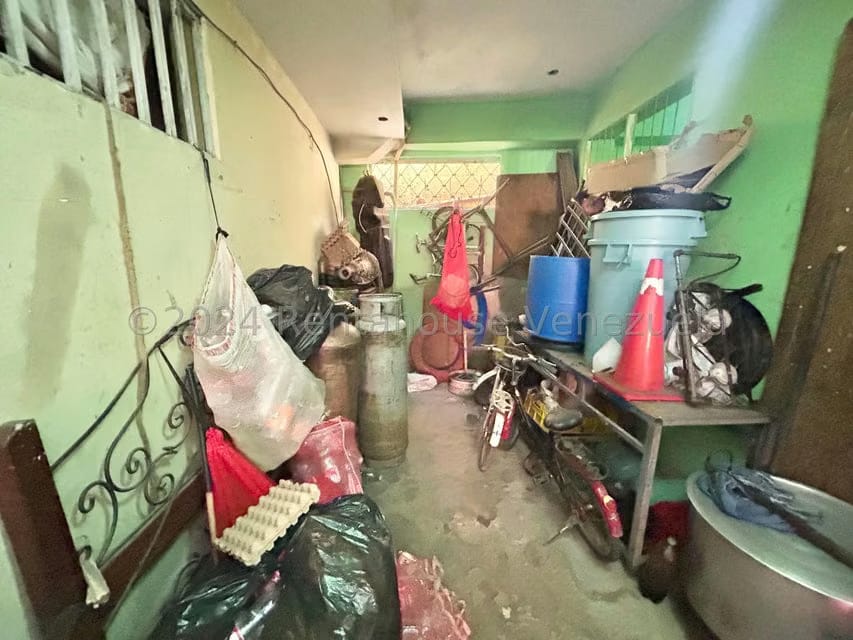 Comercial (Edificio) en Venta en Zona Oeste, Lara - 6