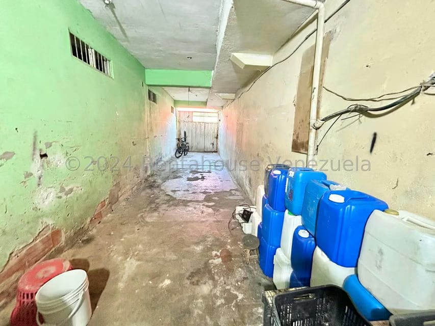 Comercial (Edificio) en Venta en Zona Oeste, Lara - 7