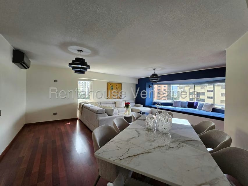 Apartamento (1 Nivel) en Venta en Los Dos Caminos, Distrito Metropolitano - 15