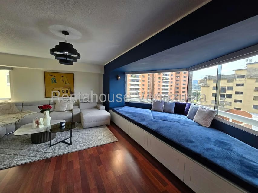 Apartamento (1 Nivel) en Venta en Los Dos Caminos, Distrito Metropolitano - 16