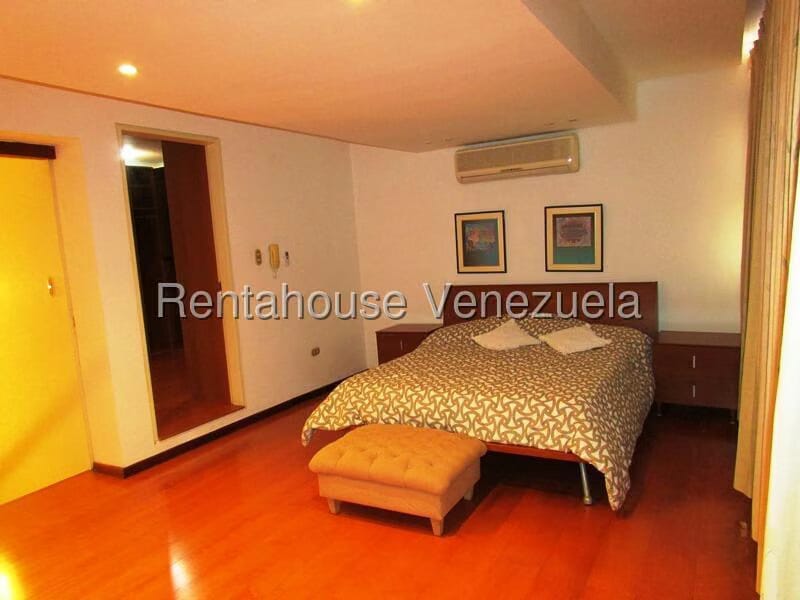 Apartamento (Duplex) en Alquiler en Campo Alegre, Distrito Metropolitano - 20