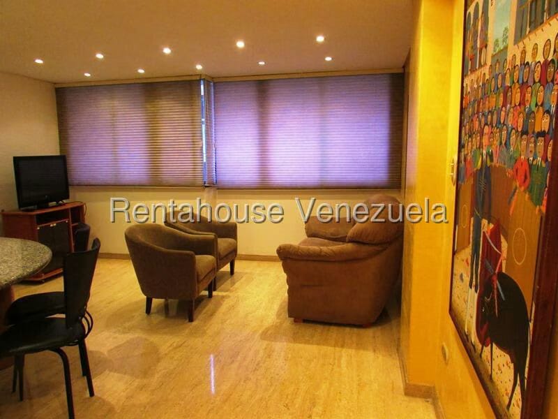 Apartamento (Duplex) en Alquiler en Campo Alegre, Distrito Metropolitano - 3