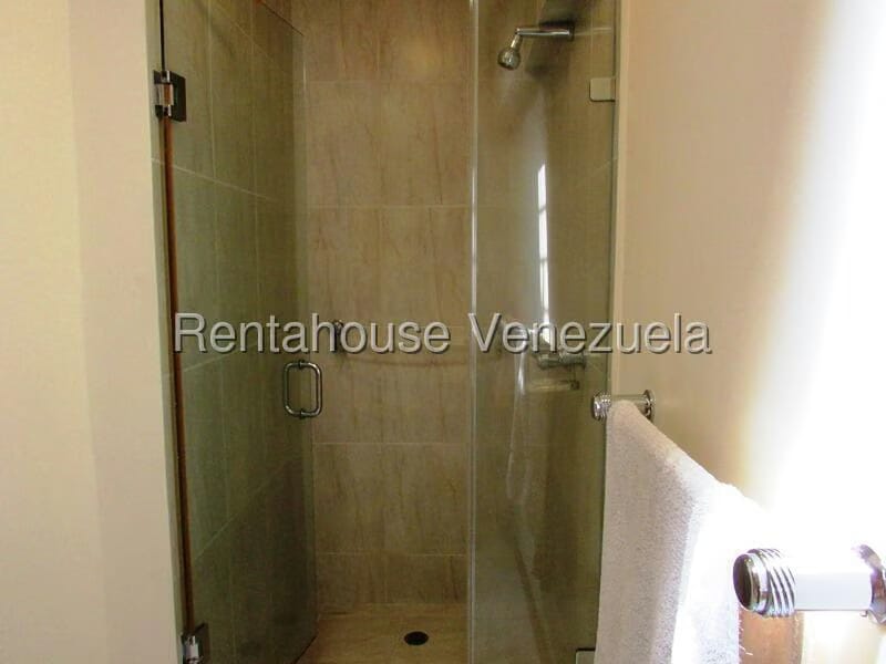 Apartamento (Duplex) en Alquiler en Campo Alegre, Distrito Metropolitano - 27