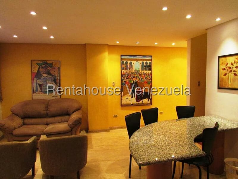 Apartamento (Duplex) en Alquiler en Campo Alegre, Distrito Metropolitano - 4