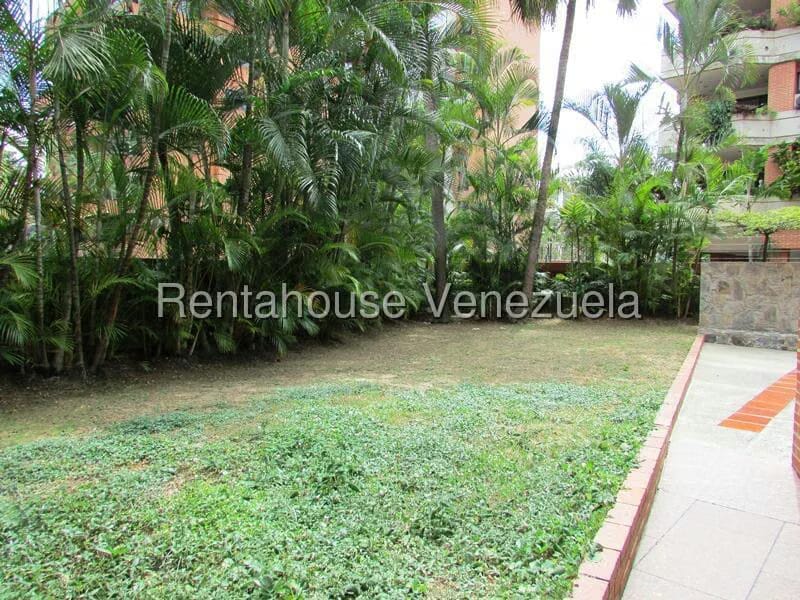 Apartamento (Duplex) en Alquiler en Campo Alegre, Distrito Metropolitano - 31