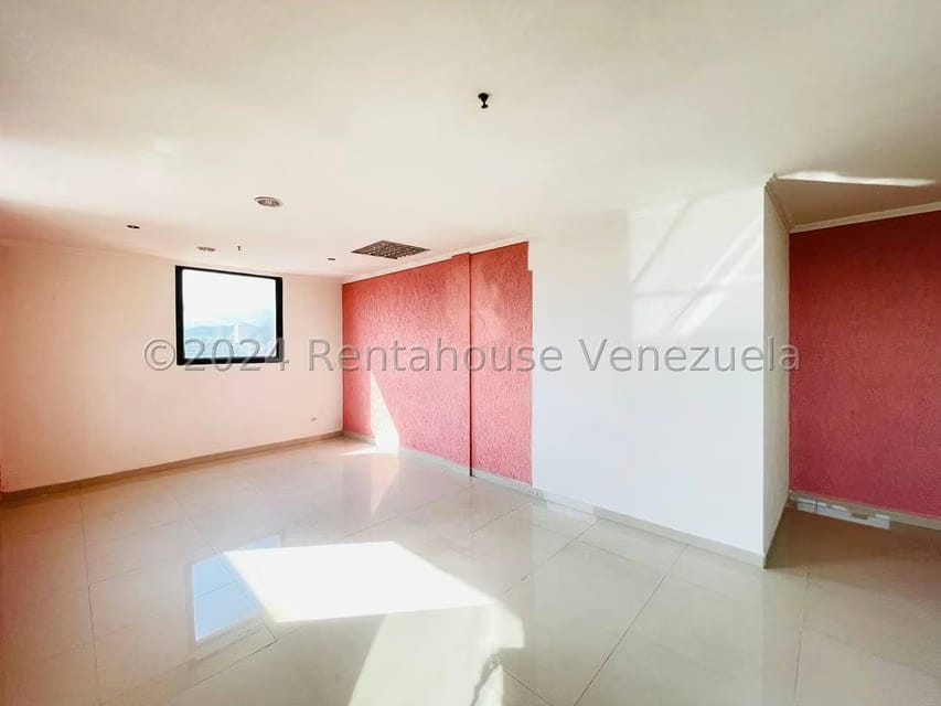 Comercial (Oficina) en Alquiler en Avenida Bolivar, Aragua - 8
