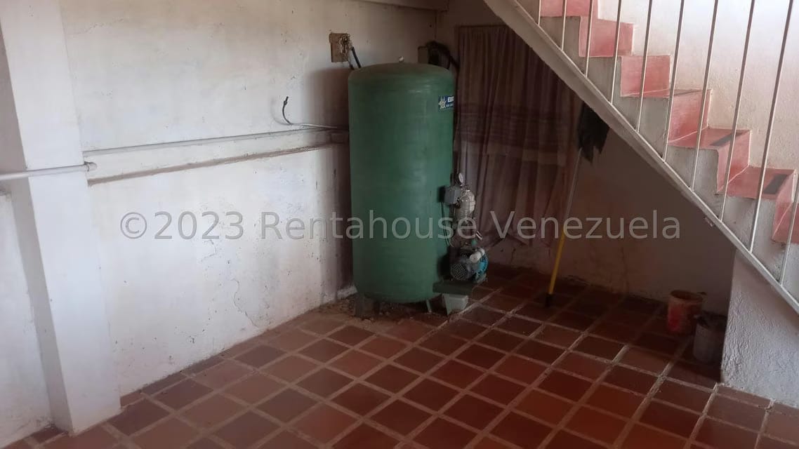 Casa (1 Nivel) en Venta en Mampote, Miranda - 29
